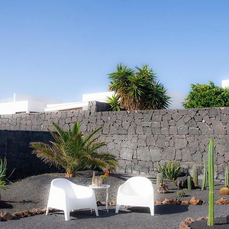 El Jardin De Juanita - Rooms Playa Blanca  Eksteriør bilde