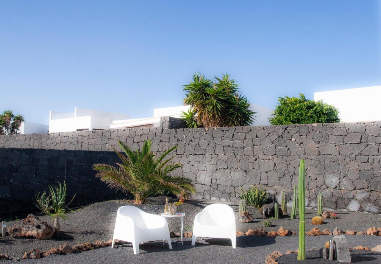 El Jardin De Juanita - Rooms Playa Blanca  Eksteriør bilde